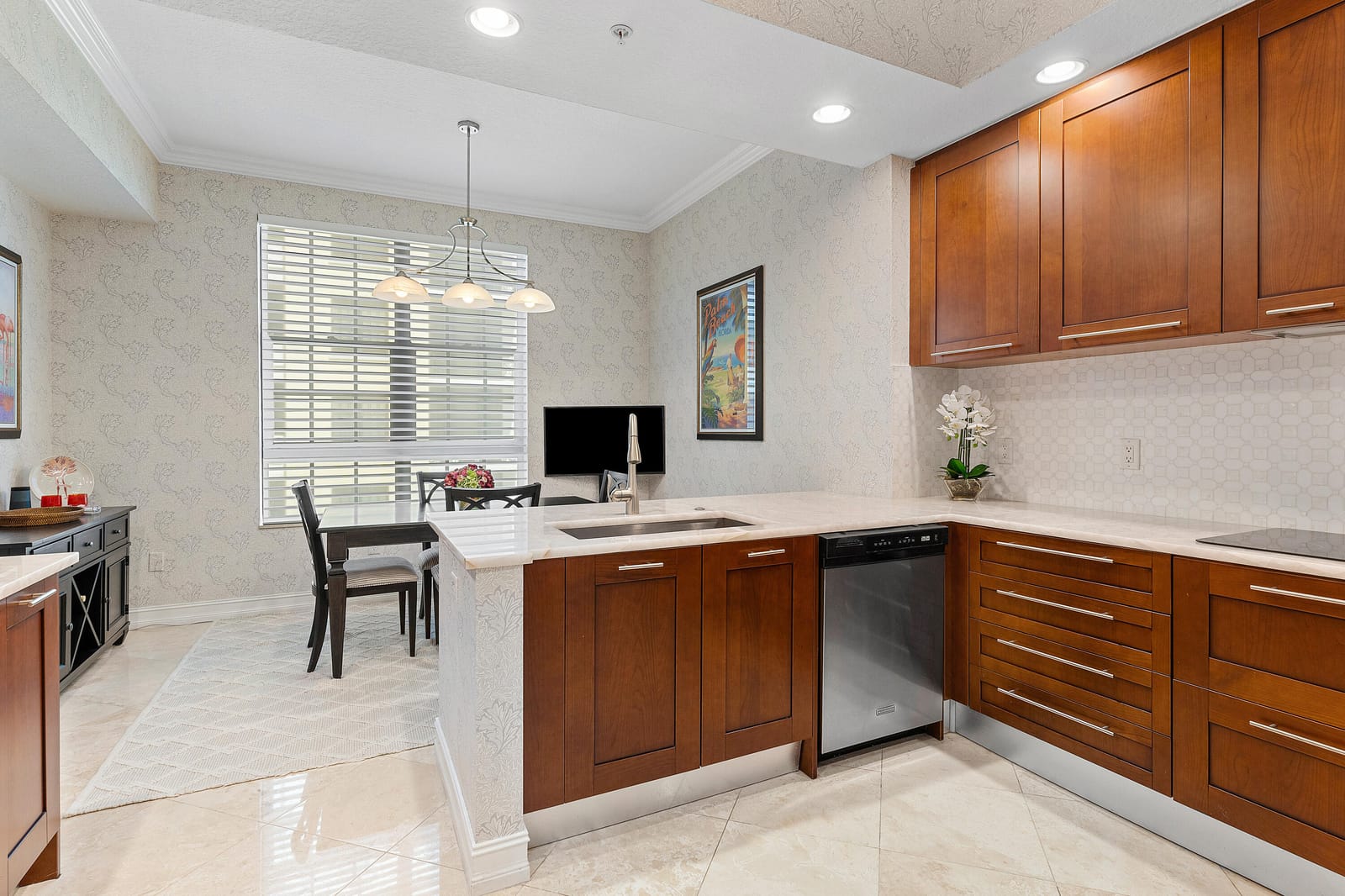 701 S Olive Avenue 1803 — photo 8