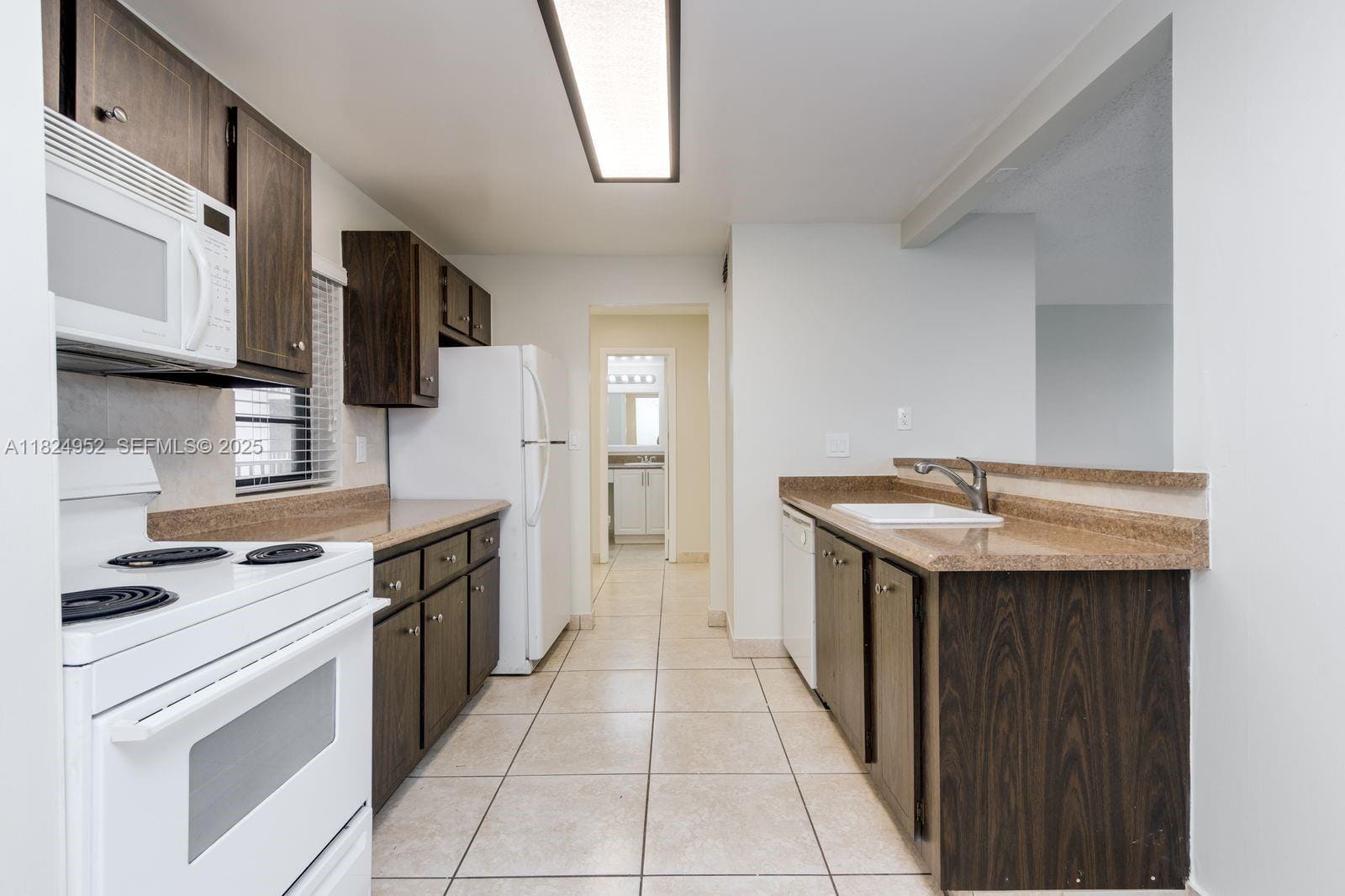 3100 N Pine Island Road 301 — photo 6