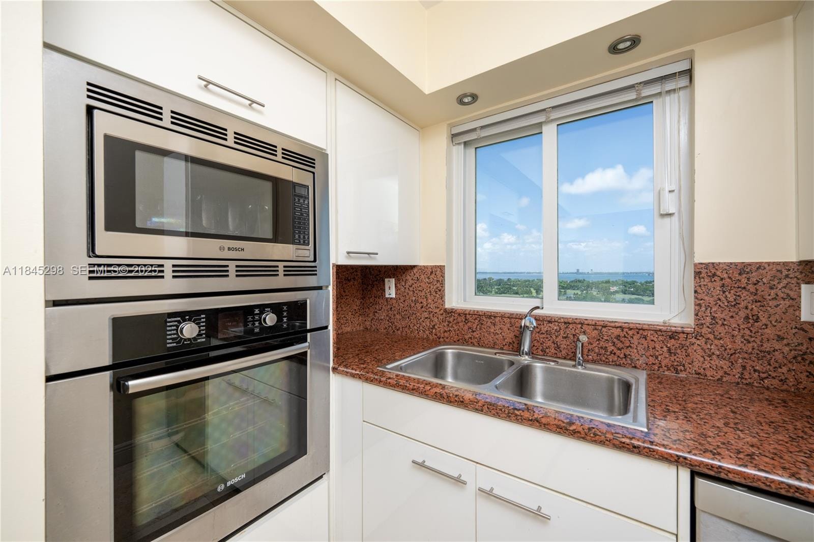 5900 Collins Avenue 1701, Miami Beach, FL 33140 photo 22