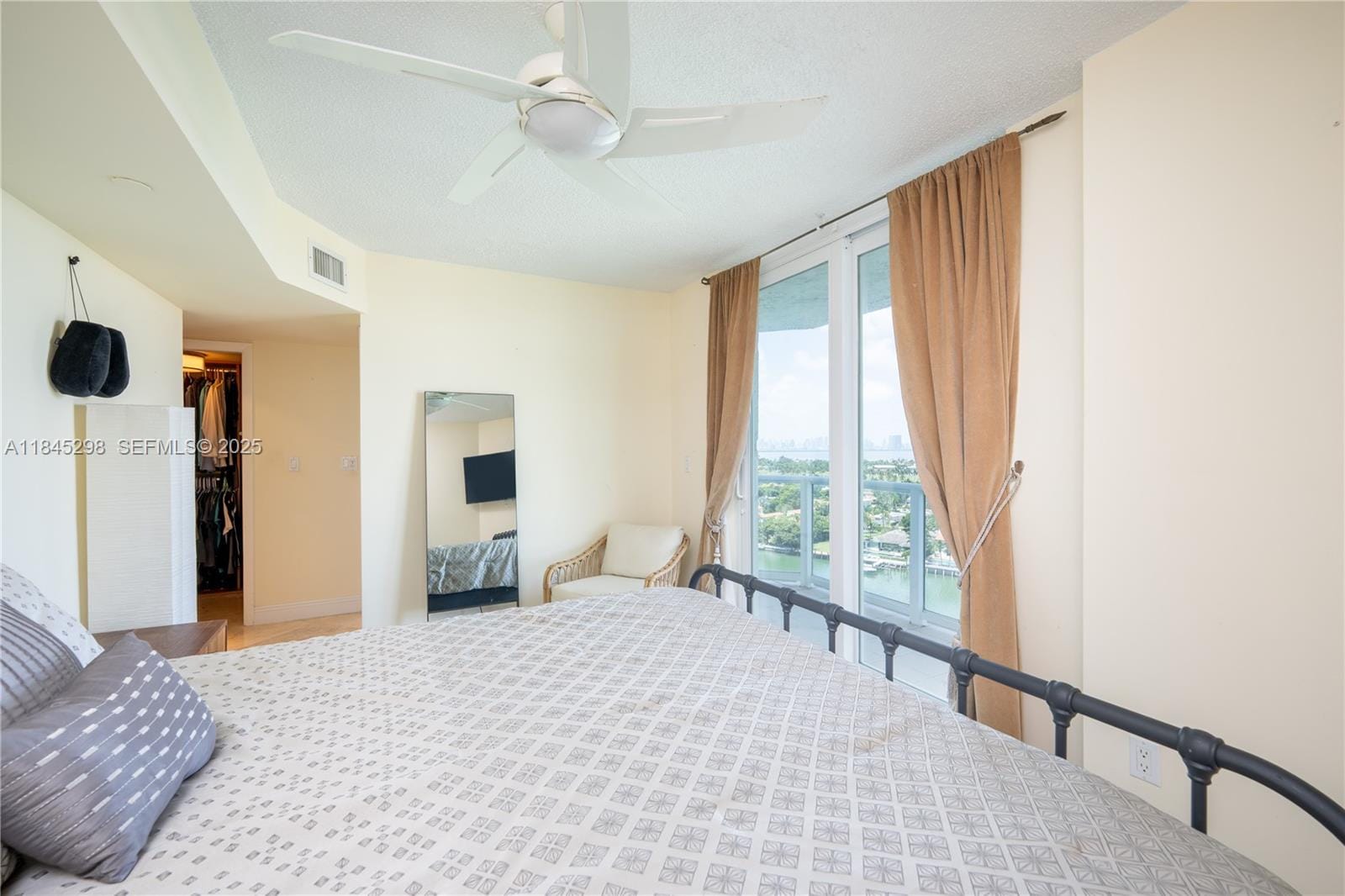 5900 Collins Avenue 1701, Miami Beach, FL 33140 photo 25