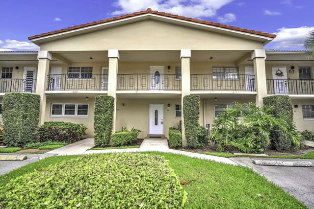 2130 NE 36th Street 63, Lighthouse Terrace Co Op, Lighthouse Point, FL