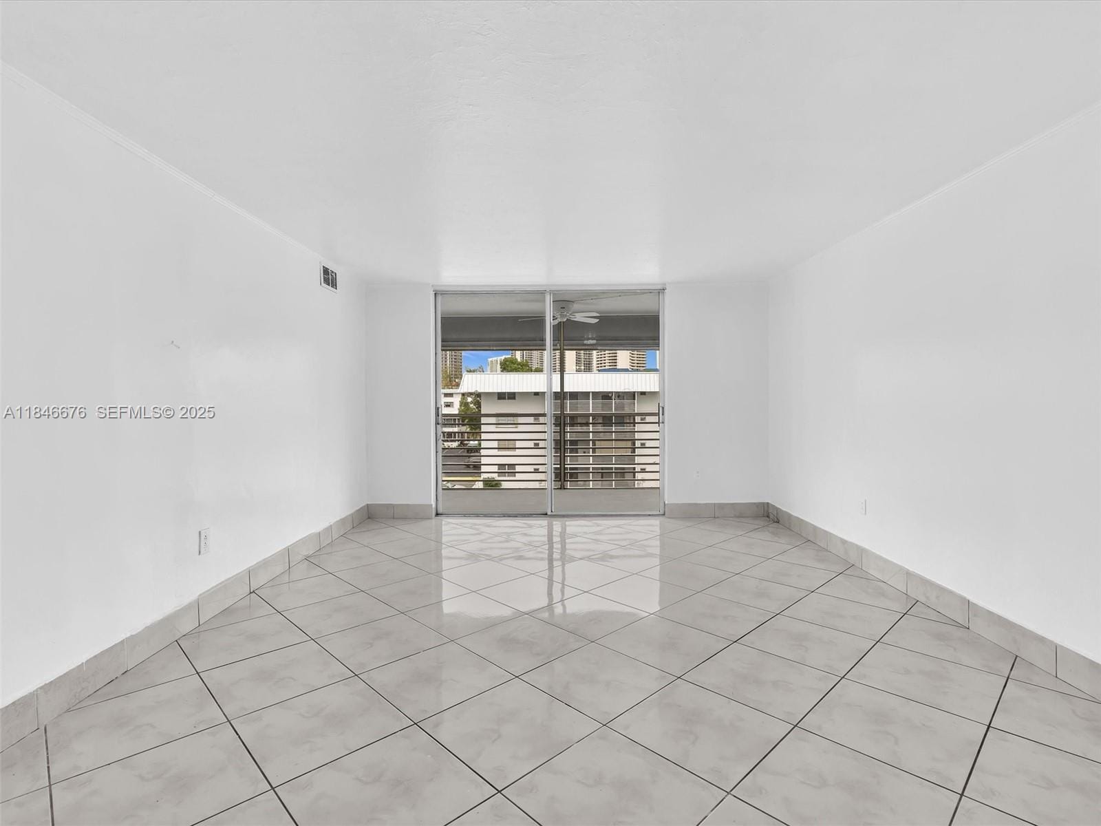 3725 NE 169th Street 407, North Miami Beach, FL 33160 photo 23