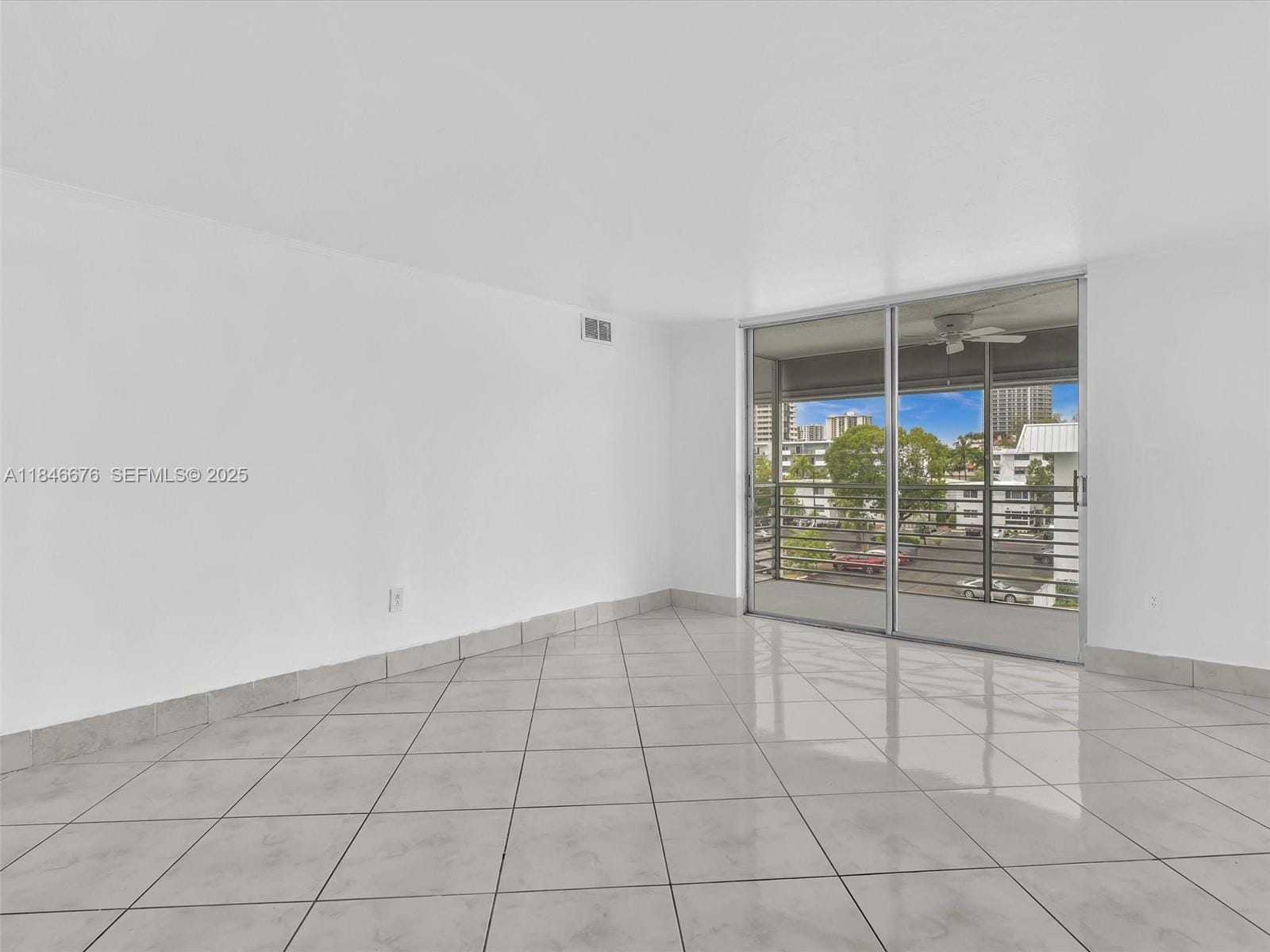 3725 NE 169th Street 407, North Miami Beach, FL 33160 photo 25