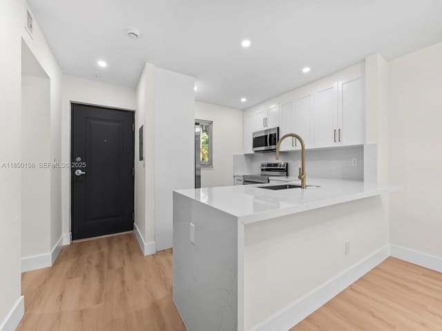 7850 Camino Real O-116, Miami, FL 33143