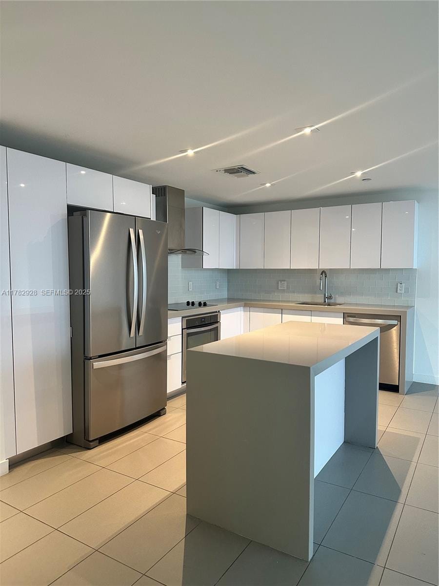 1600 NE 1st Avenue 2017, Miami, FL 33132 photo 2