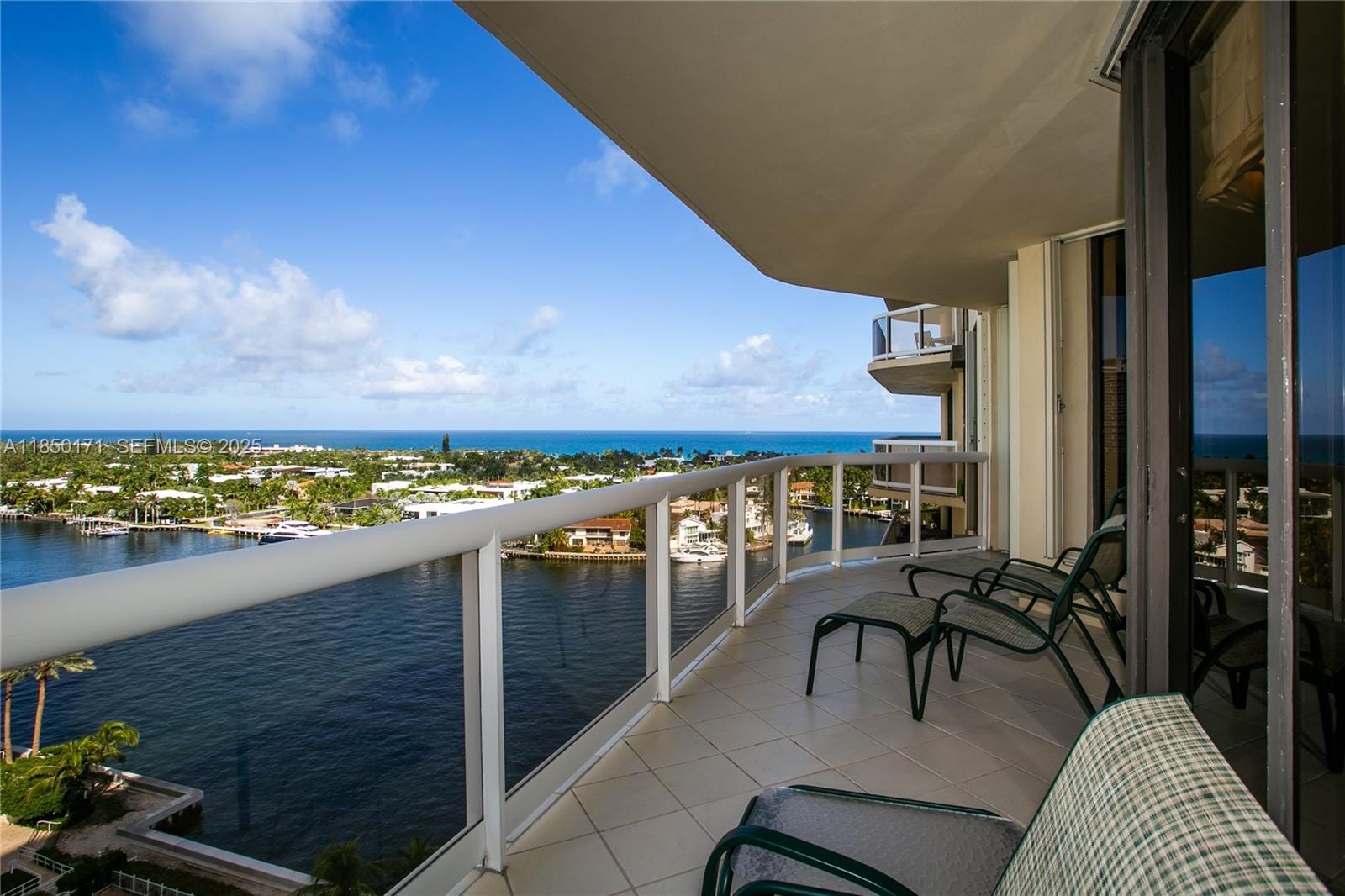 20191 E Country Club Drive 1405, Aventura, FL 33180 photo 2