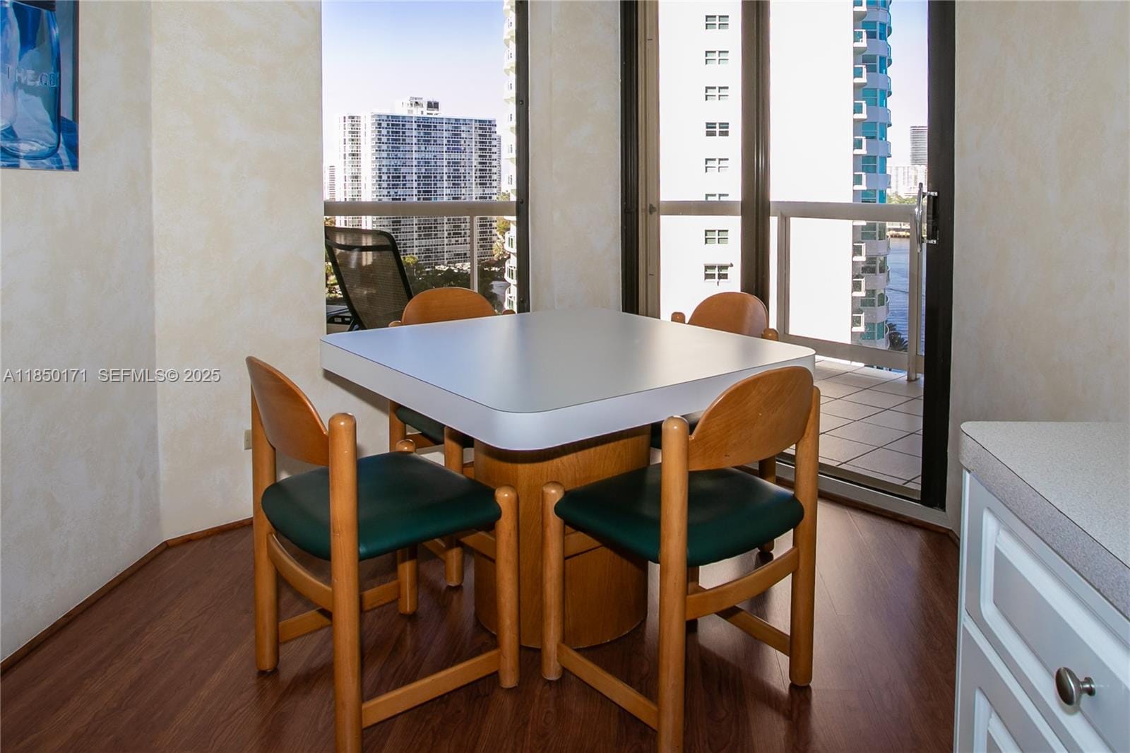 20191 E Country Club Drive 1405, Aventura, FL 33180 photo 7