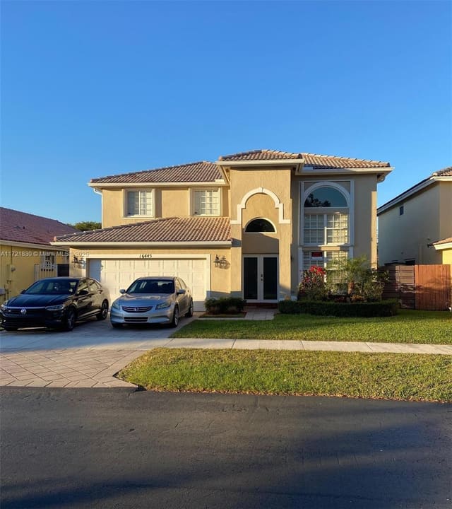 16445 SW 100th Terrace, sold in Forest Lakes Estates Sec, Miami, FL