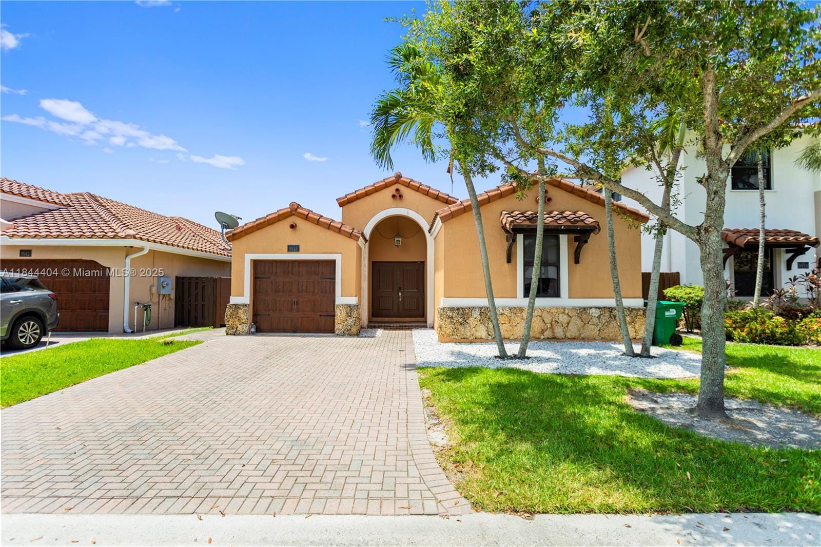 9948 NW 10th Terrace, Miami, FL 33172