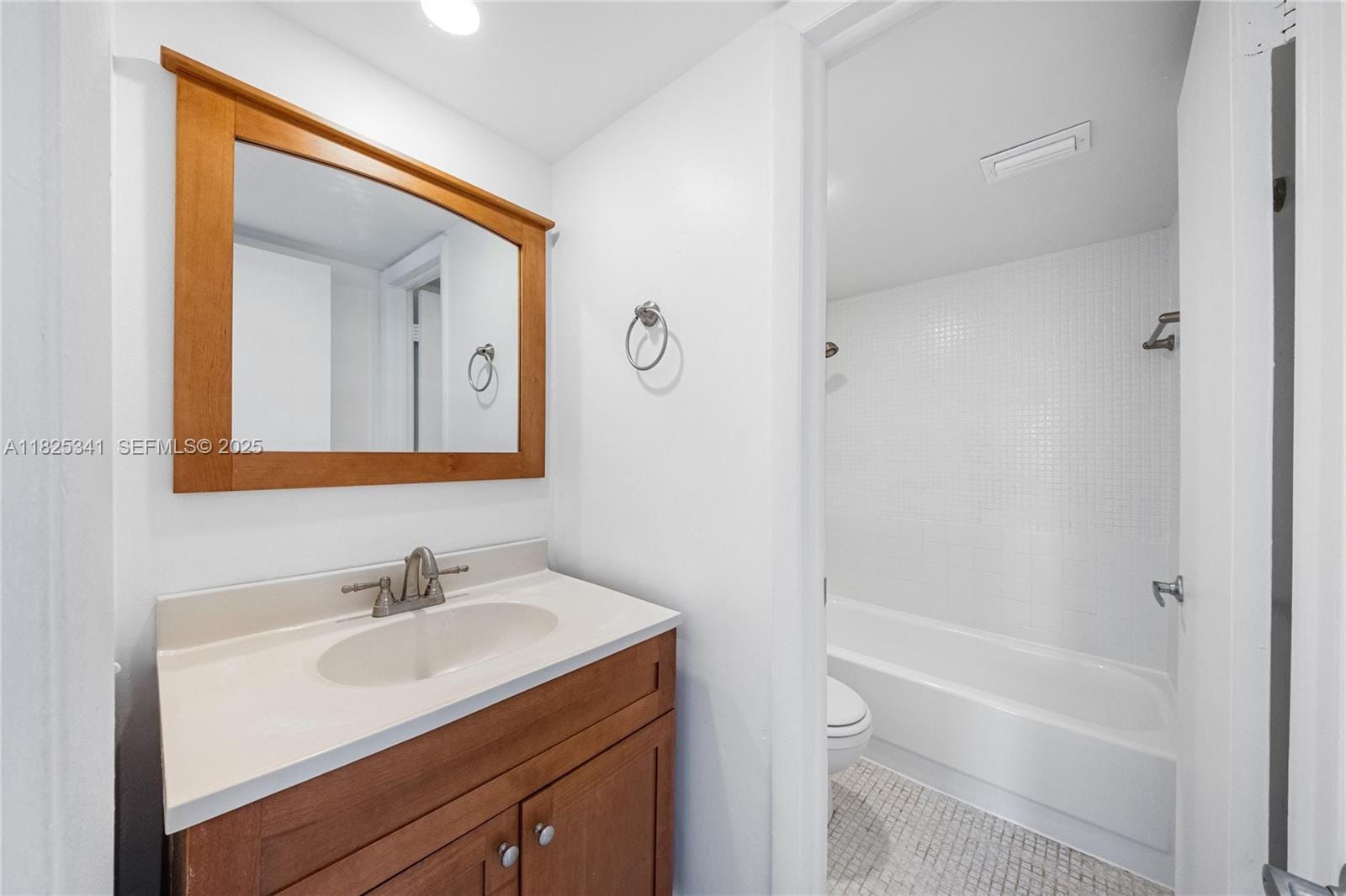 10700 SW 108th Avenue C316, Miami, FL 33176 photo 18