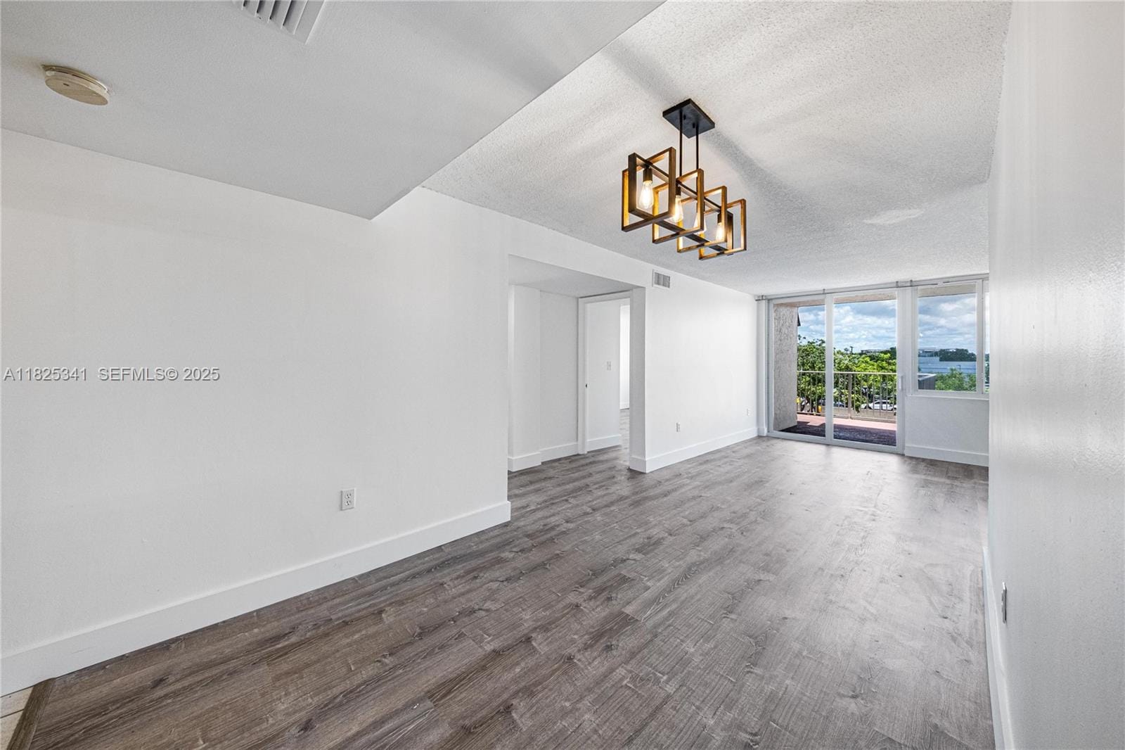 10700 SW 108th Avenue C316, Miami, FL 33176 photo 4