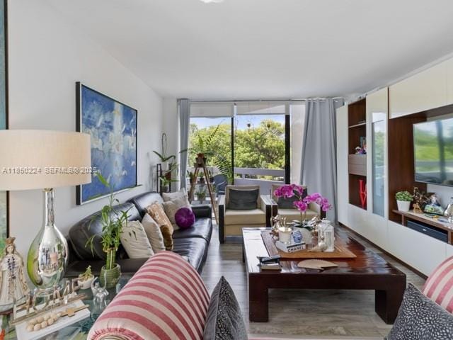 2501 Brickell Avenue 307 — photo 2
