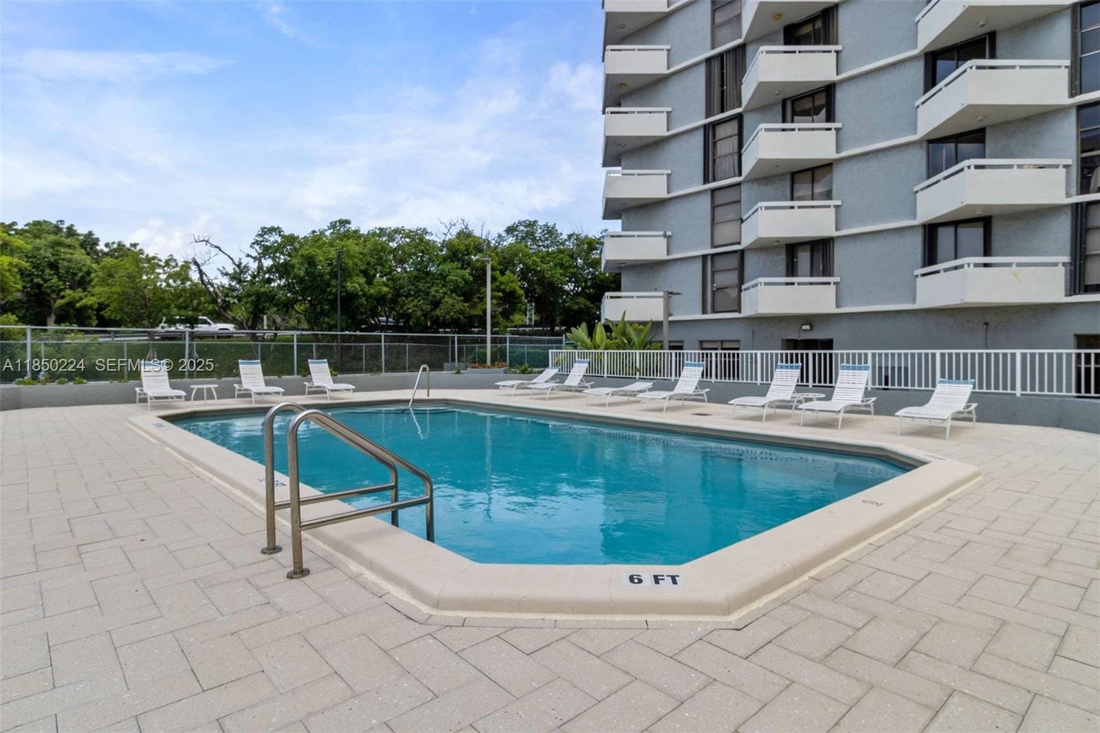 2501 Brickell Avenue 307 — photo 10