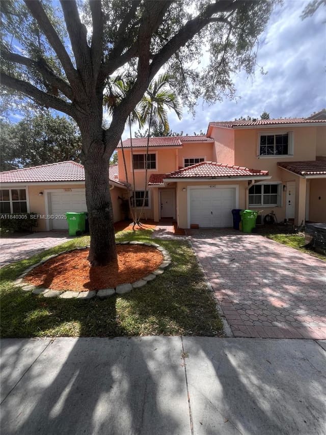 4041 NW 84th Terrace 4041, sold in Springtree, Sunrise, FL