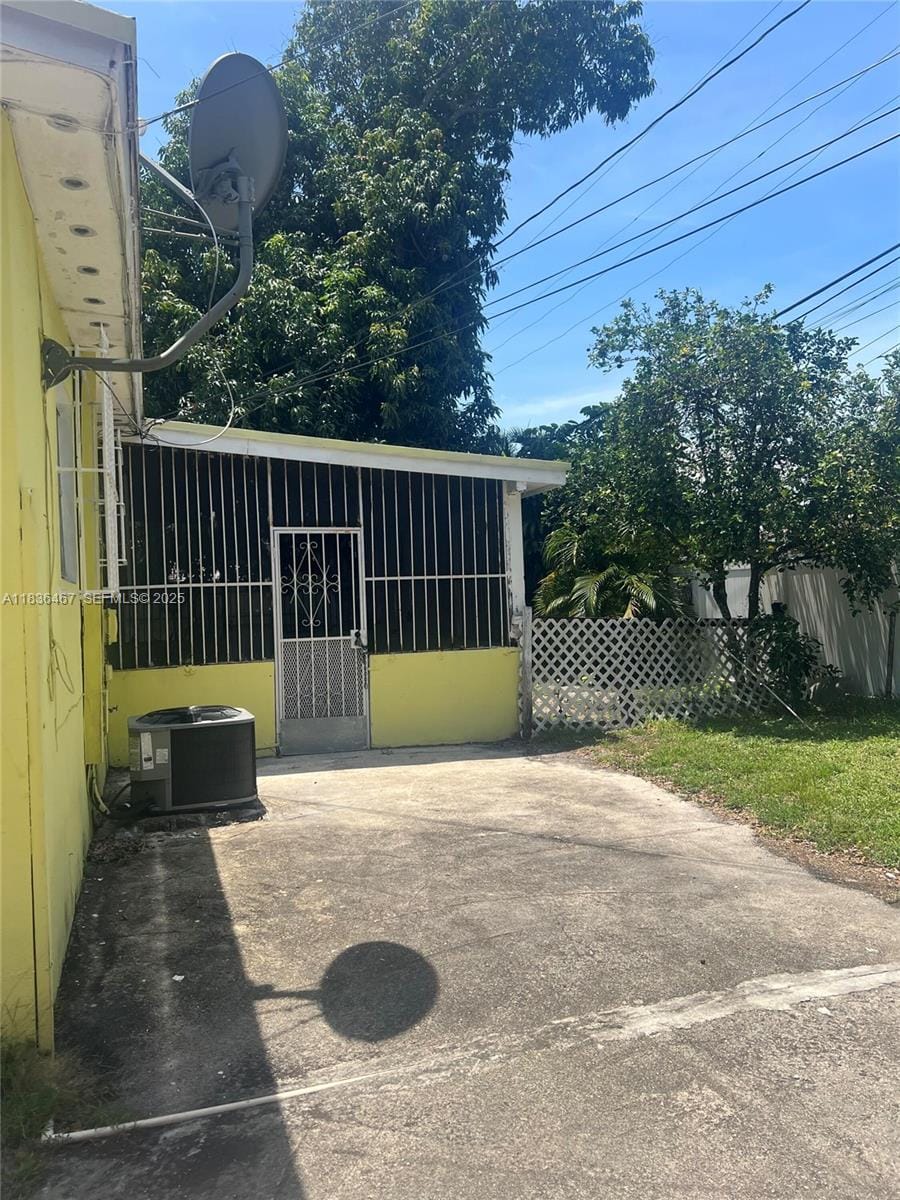 1825 NW 112th Street, Miami, FL 33167 photo 5