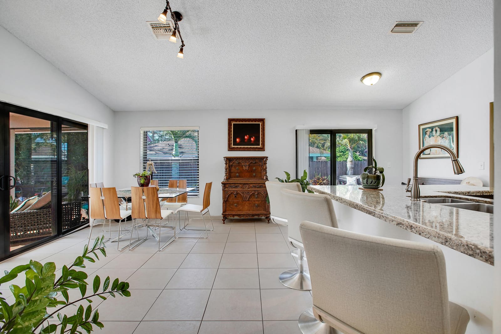 8675 SW 58th Street — photo 8