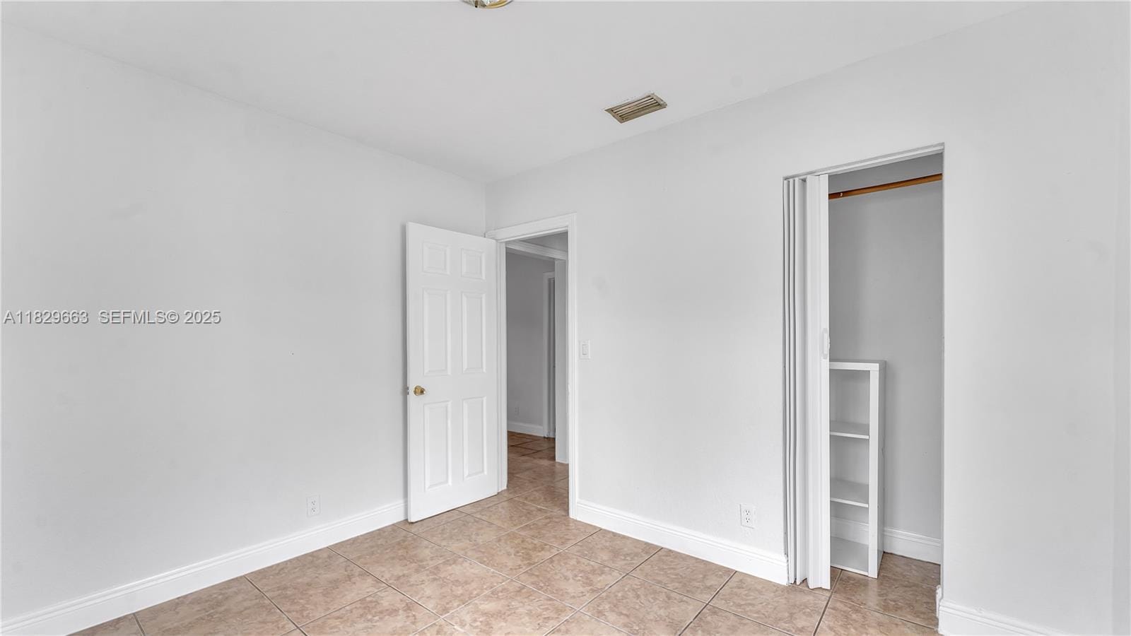 601 SE 8th Place, Hialeah, FL 33010 photo 13