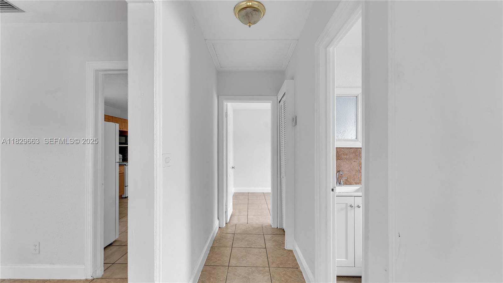 601 SE 8th Place, Hialeah, FL 33010 photo 14