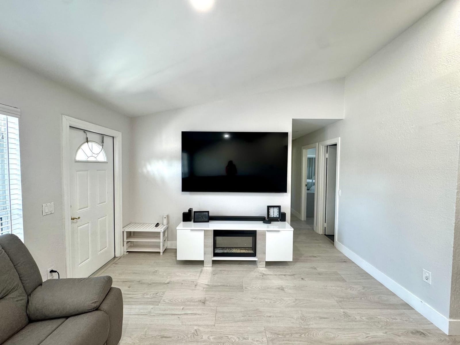 12040 NW 35th Street — photo 3