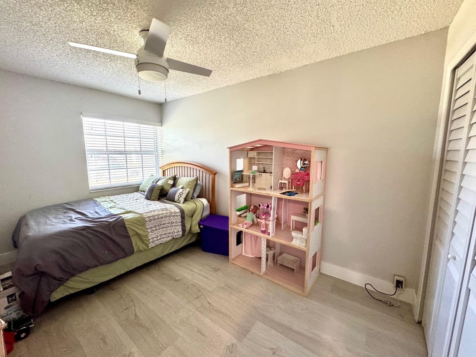 12040 NW 35th Street — photo 8