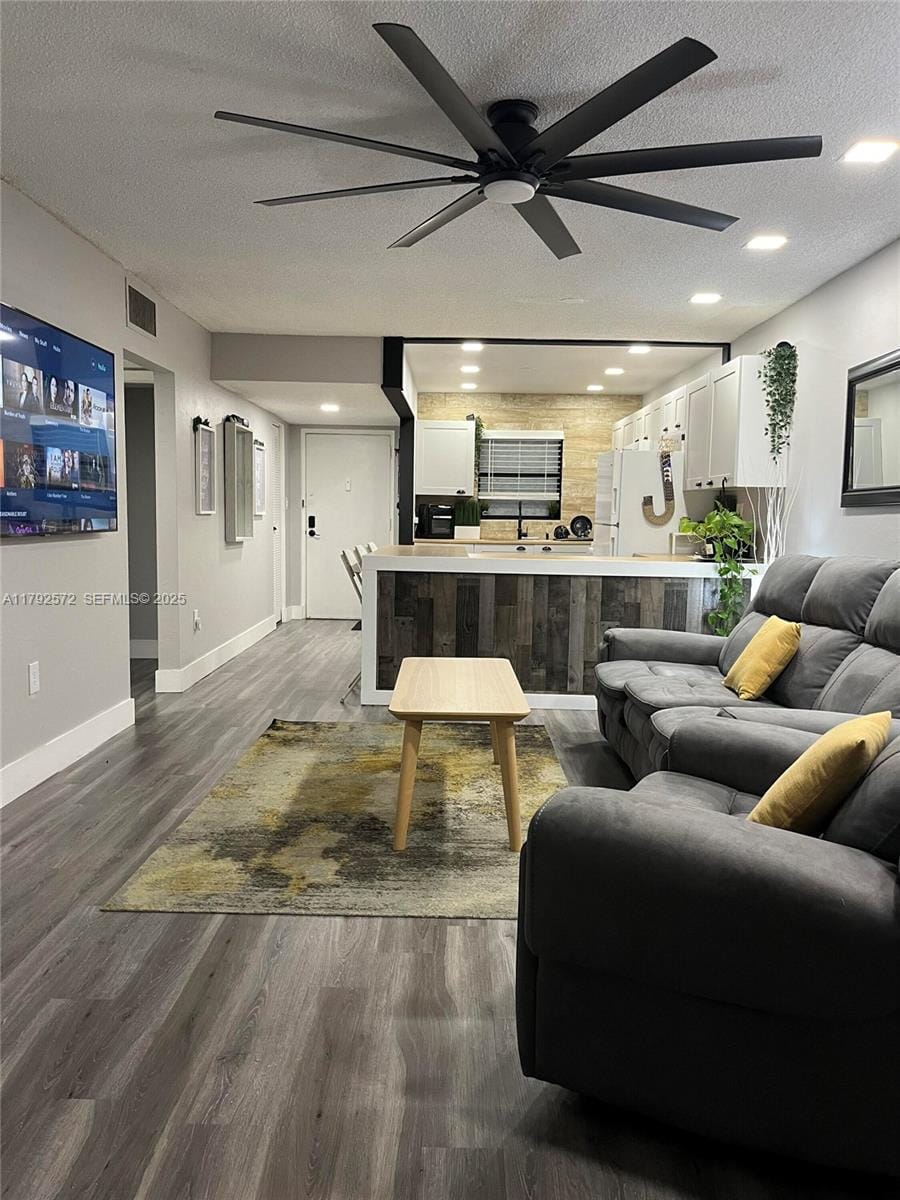 13500 NE 3rd Court 311, North Miami, FL 33161 photo 8