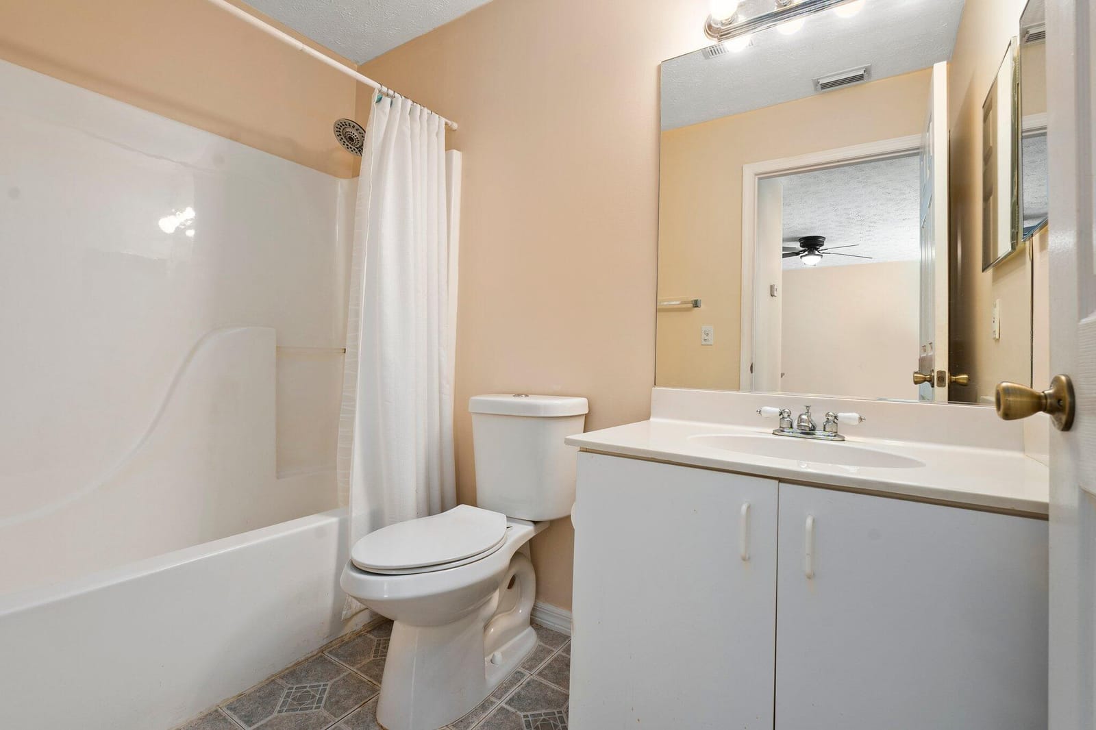 6725 Tulipan — photo 11