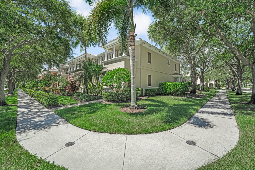 4102 Community Drive, Jupiter, FL 33458