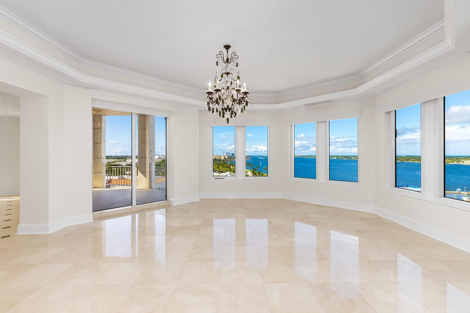 622 N Flagler Drive 801 — photo 3