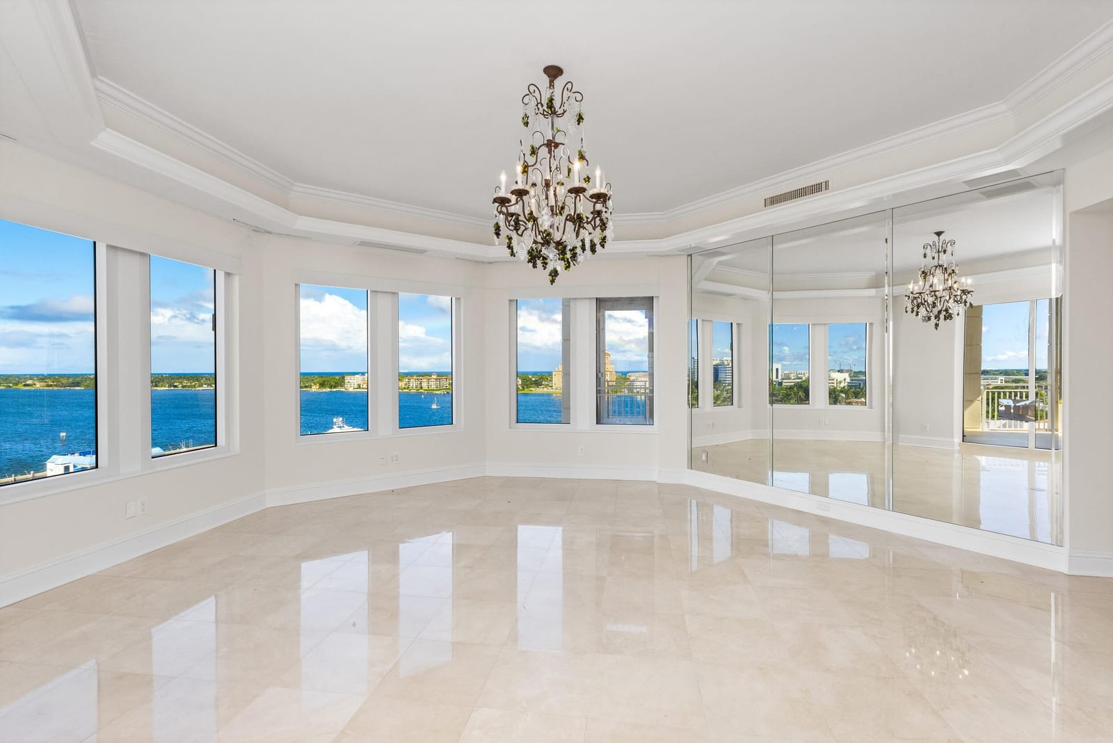 622 N Flagler Drive 801 — photo 4