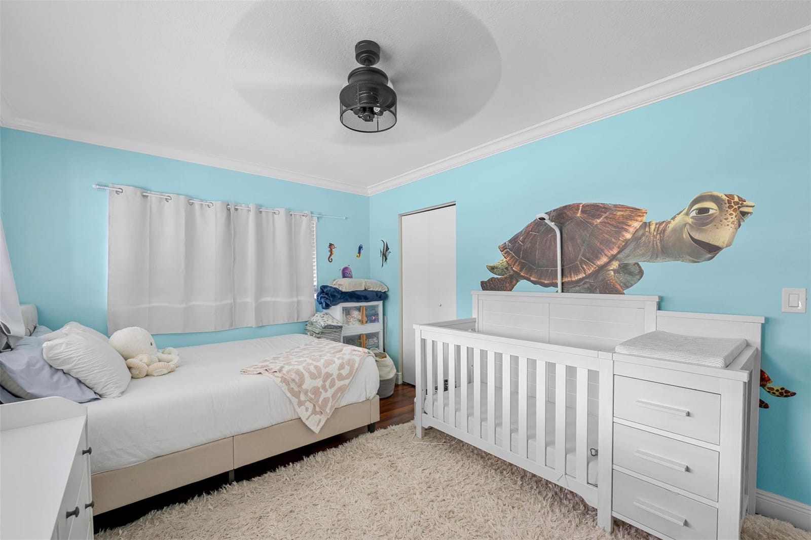 4581 NE 3rd Terrace, Oakland Park, FL 33334 photo 13