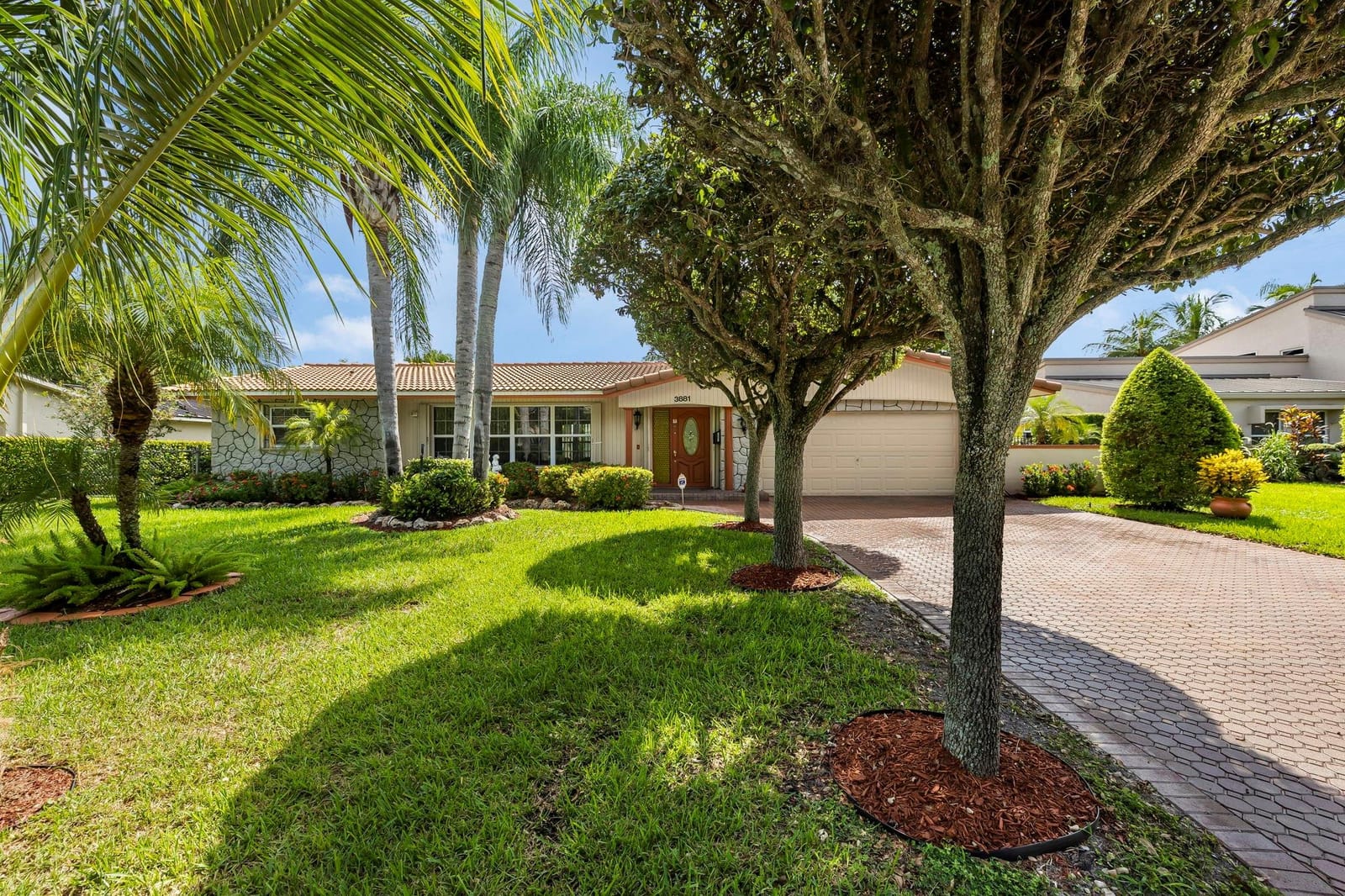 3881 NW 100th Avenue, Coral Springs, FL 33065