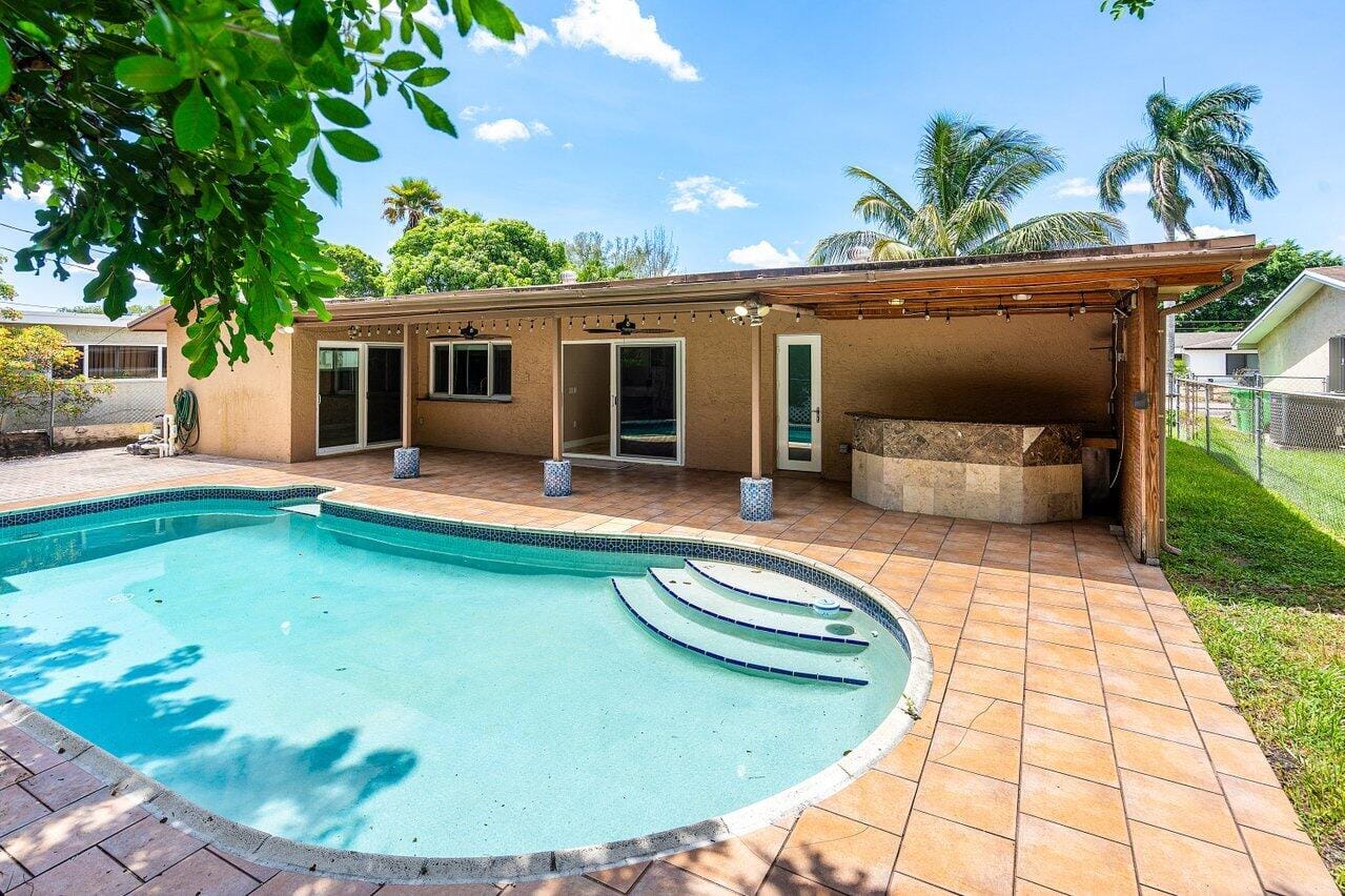 11861 NW 29th Street, Sunrise, FL 33323