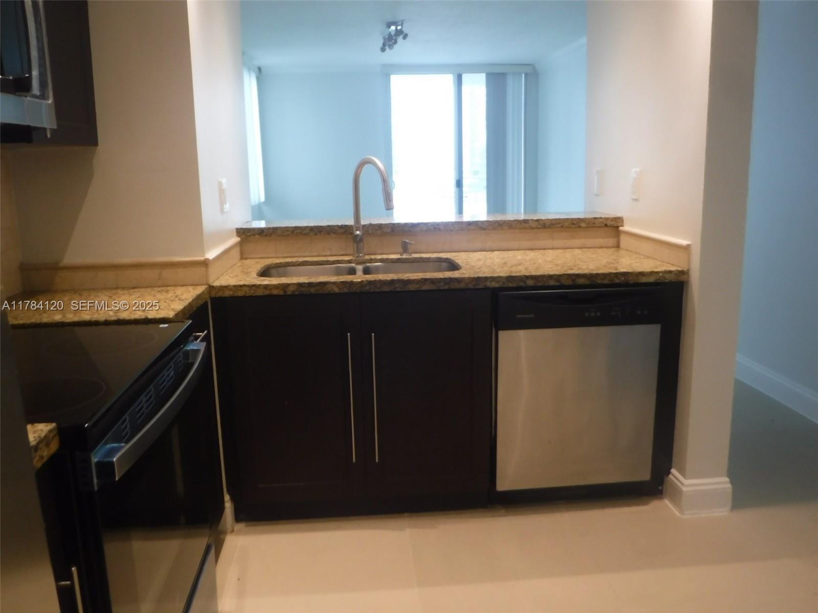 850 N Miami Avenue W-2101, Miami, FL 33136 photo 13