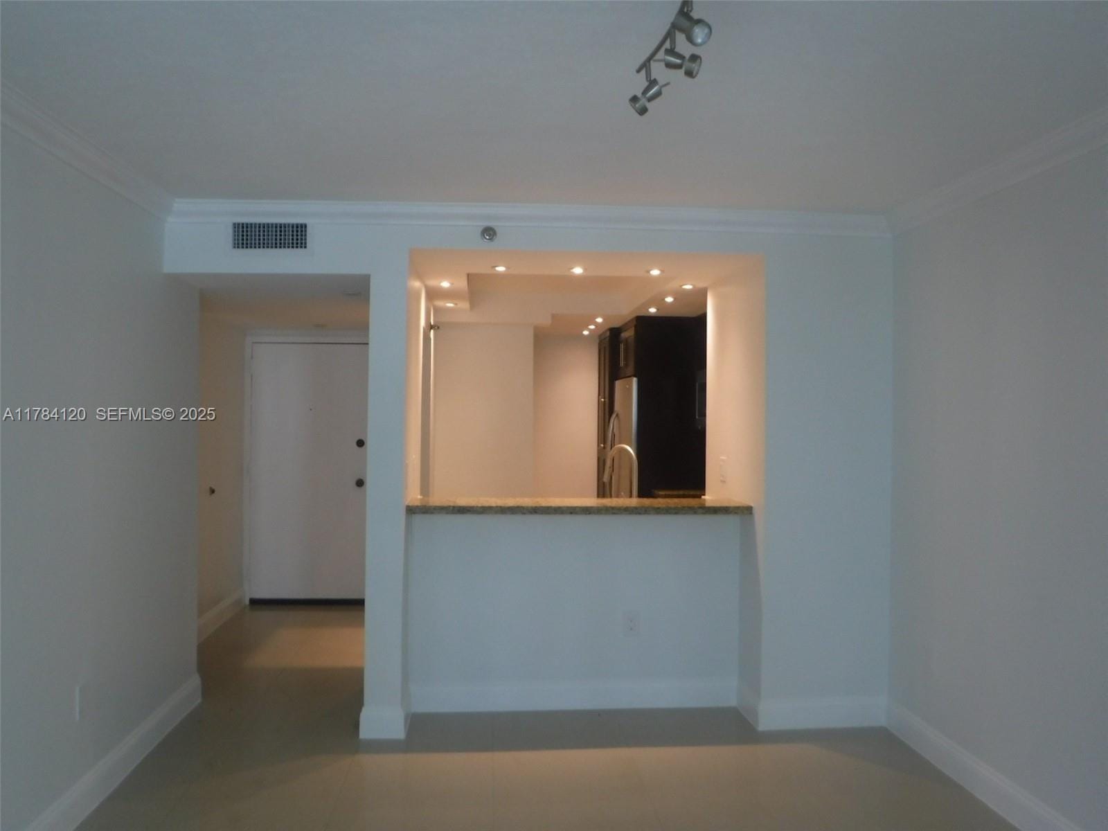850 N Miami Avenue W-2101 — photo 4