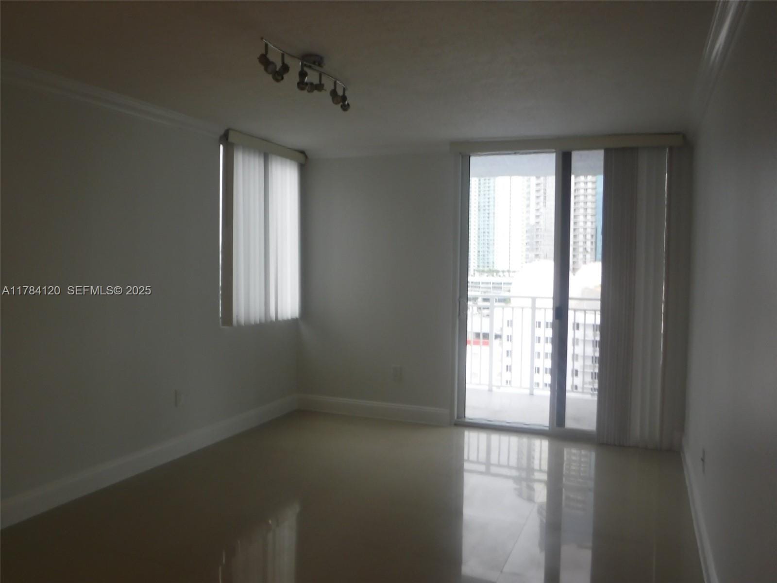 850 N Miami Avenue W-2101 — photo 6