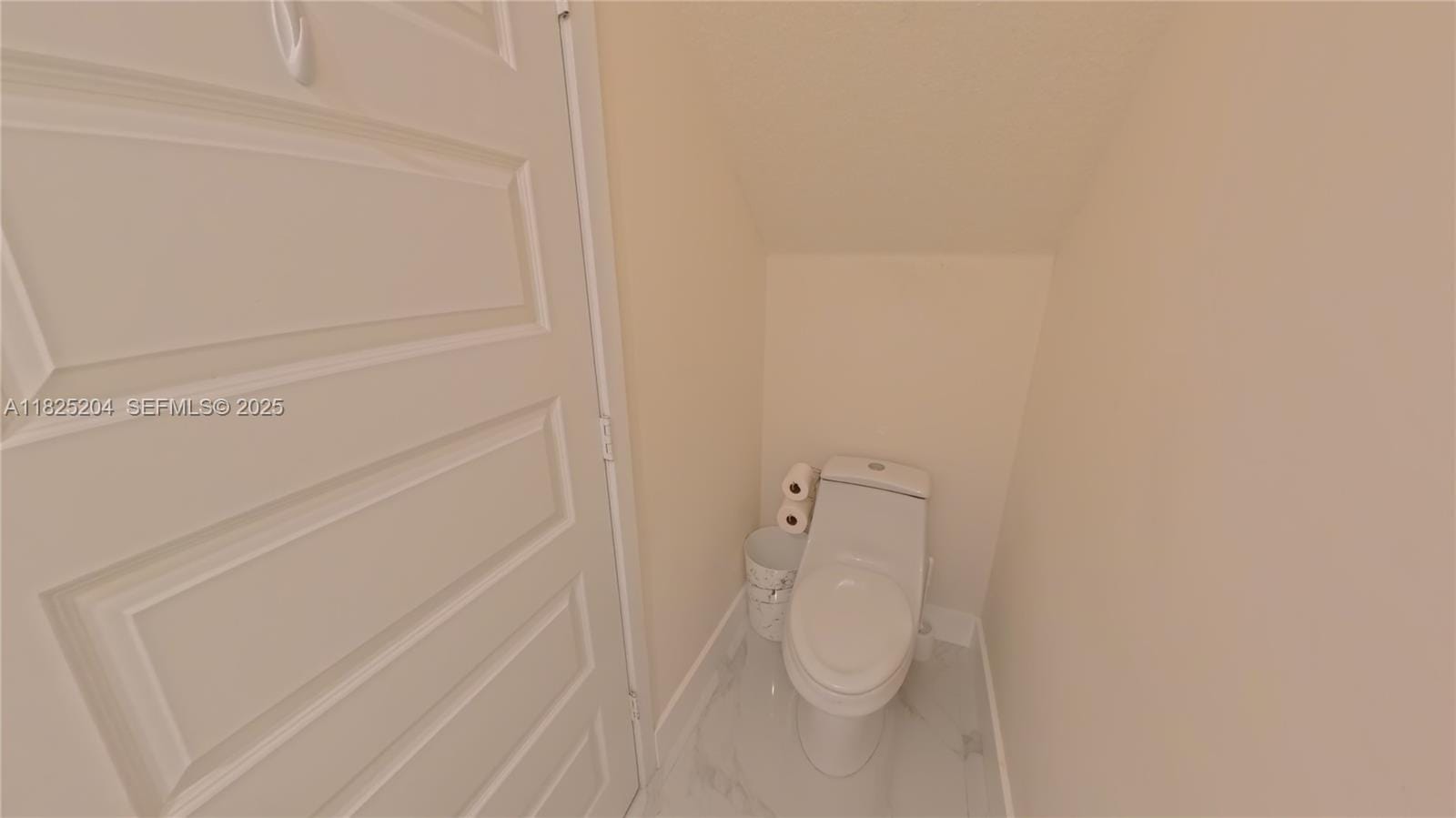 4680 NW 83rd Path 4680, Doral, FL 33166 photo 16