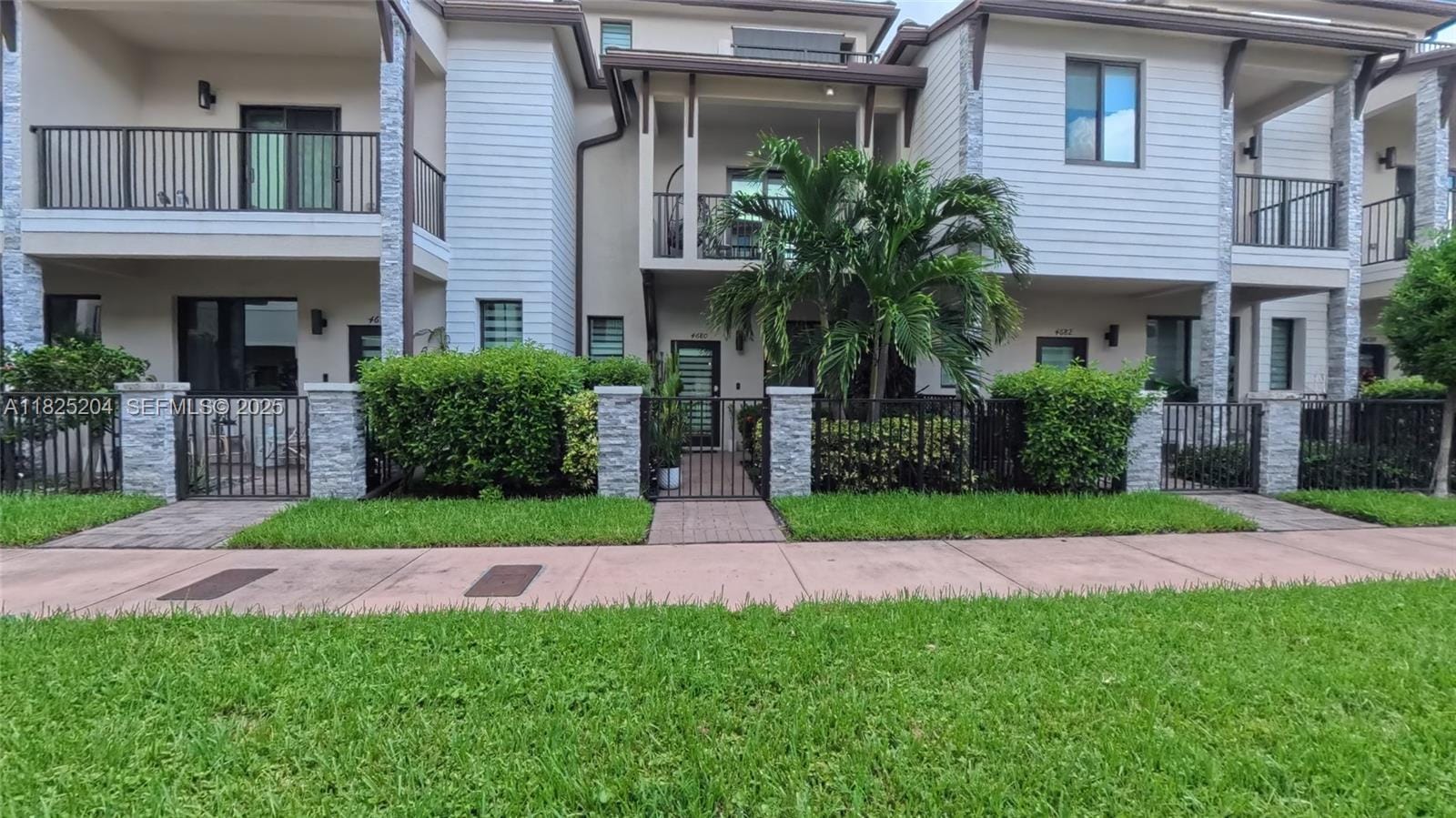 4680 NW 83rd Path 4680 — photo 3