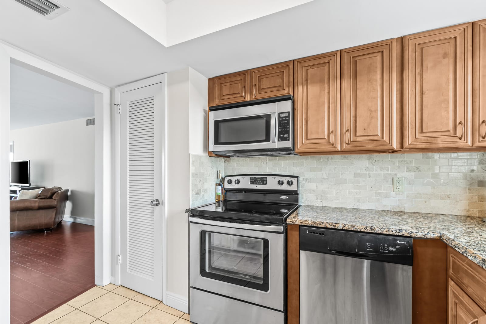 410 Wilma Circle 203 — photo 3