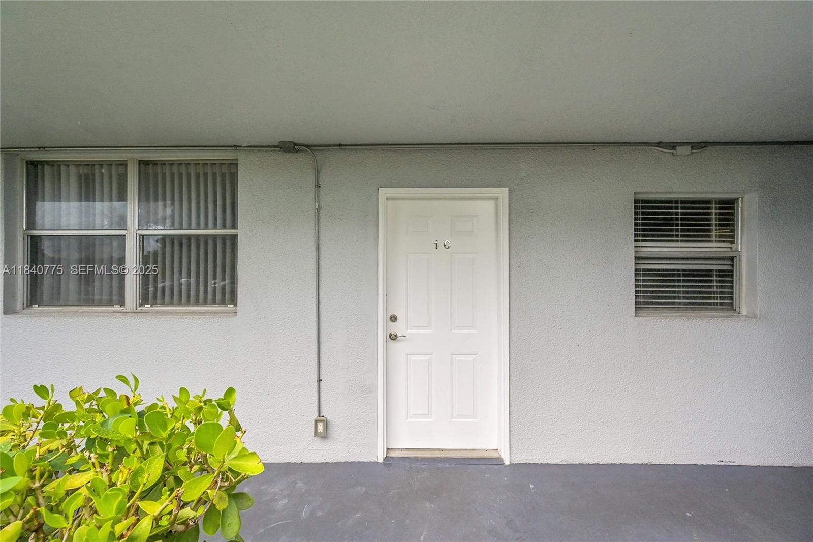 112 S Royal Park Drive 1C, Oakland Park, FL 33309 photo 3