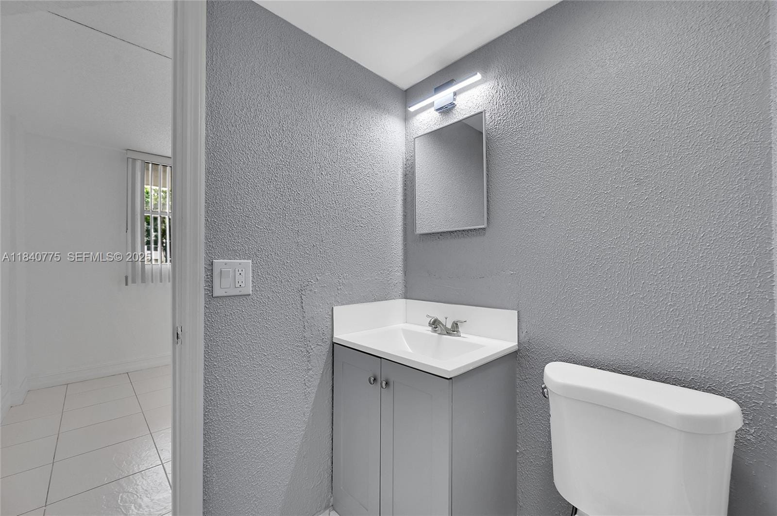 112 S Royal Park Drive 1C, Oakland Park, FL 33309 photo 25