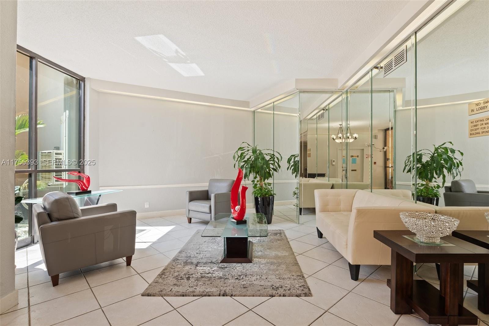 1000 Saint Charles Place 603 — photo 3