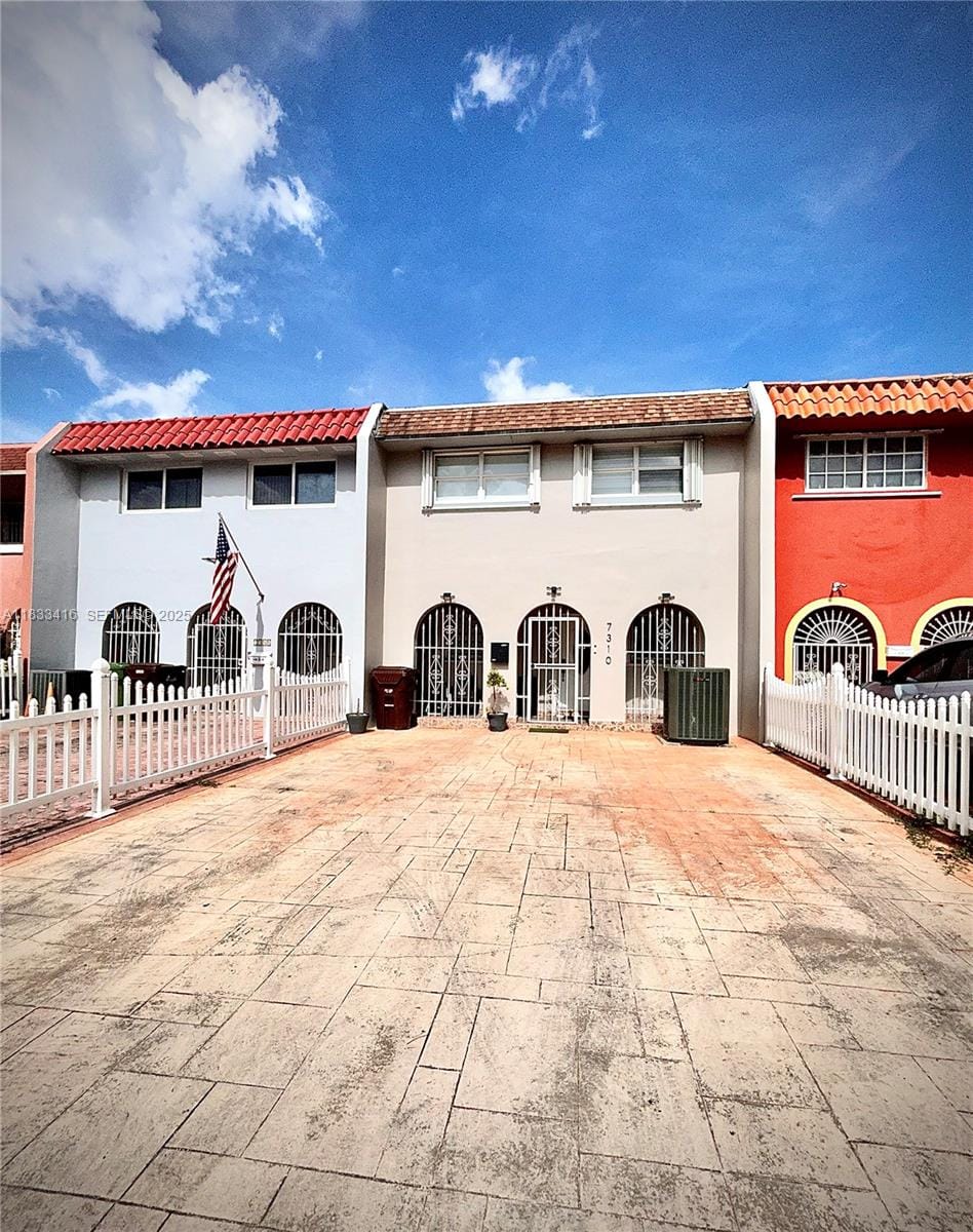 7310 W 2nd Way 7310, Hialeah, FL 33014