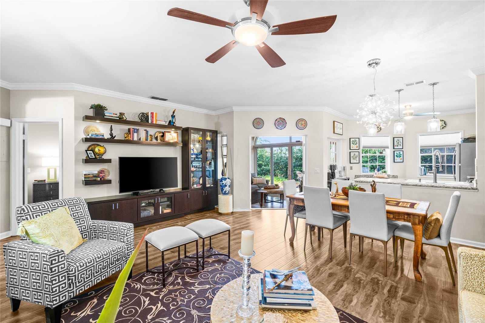 6581 Via Regina 6581, Boca Raton, FL 33433