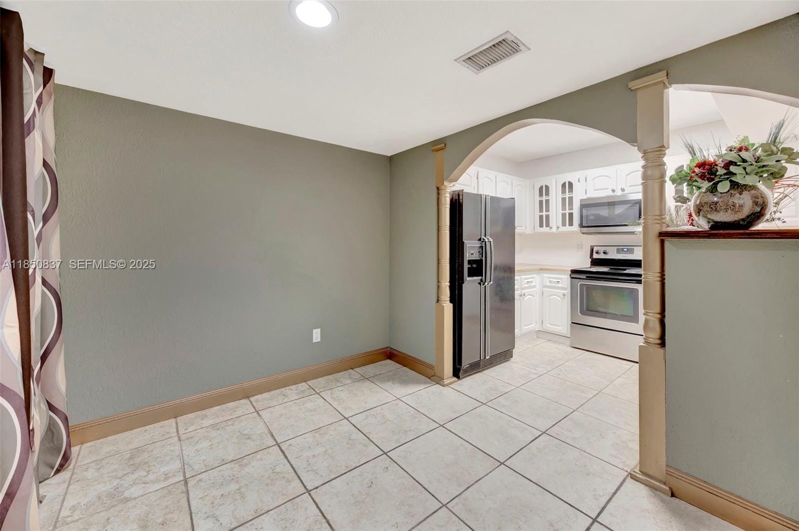 9810 Hammocks Boulevard 104, Miami, FL 33196 photo 5