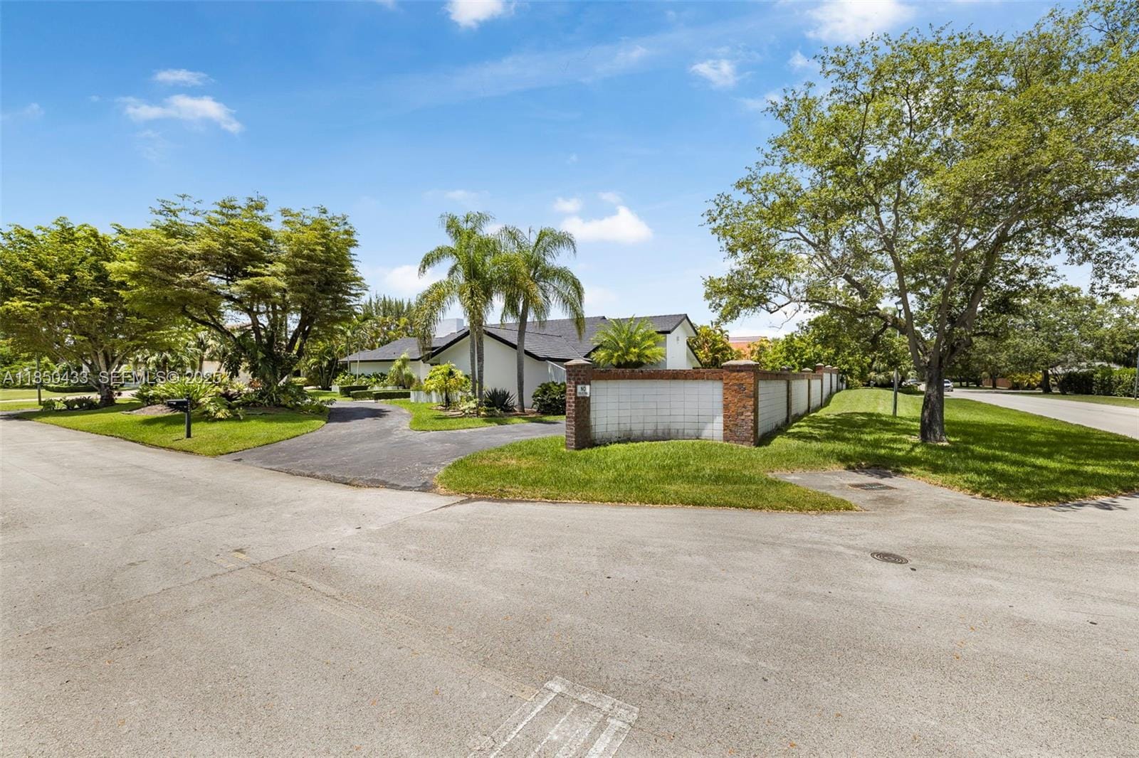 10404 SW 87th Court, Miami, FL 33176 photo 5