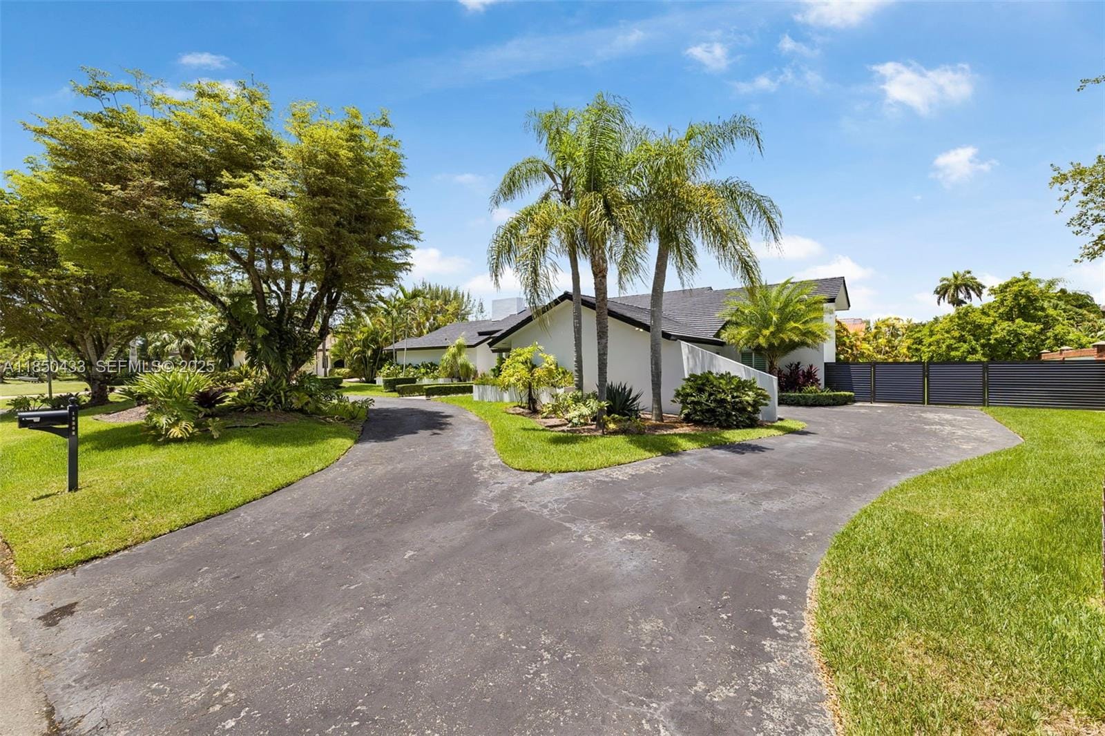 10404 SW 87th Court, Miami, FL 33176 photo 6