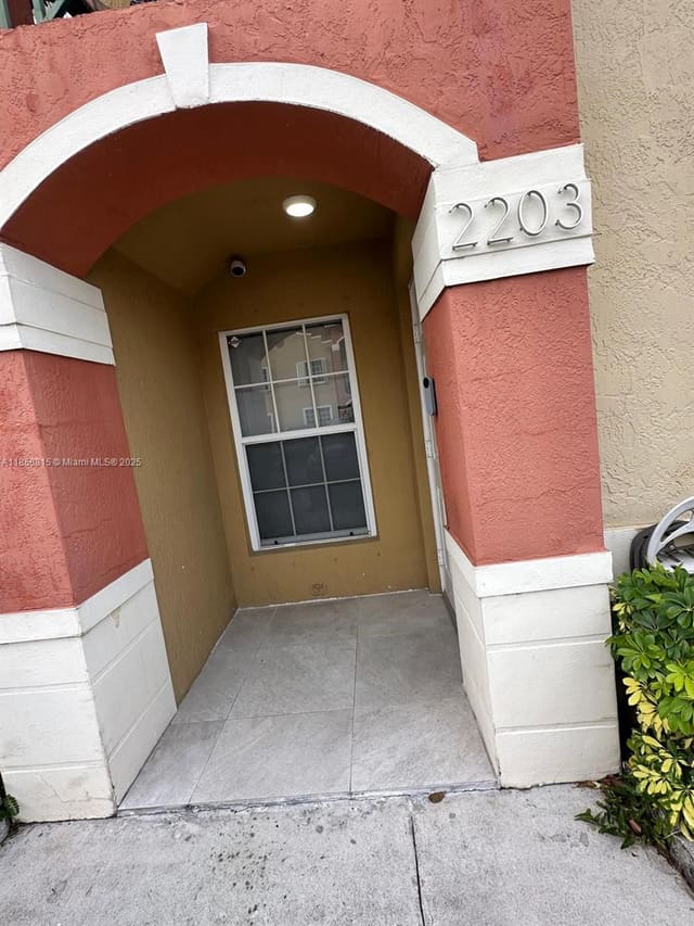 13447 SW 154th Street 2203, sold in Vista Alegre Townhomes Vi, Miami, FL