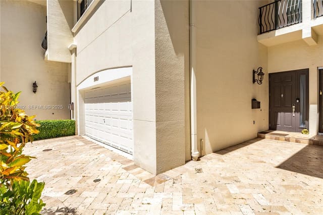 5003 NE London Walk Terrace 41, sold in Quayside, Miami, FL
