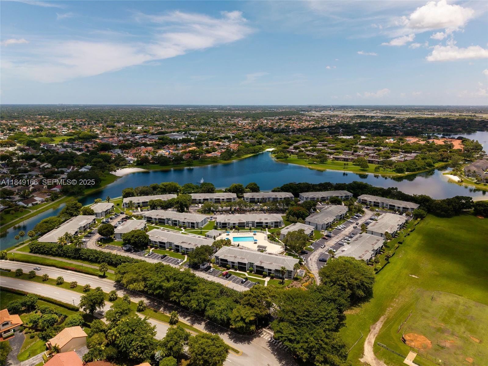 9721 Hammocks Boulevard 206, Miami, FL 33196 photo 2