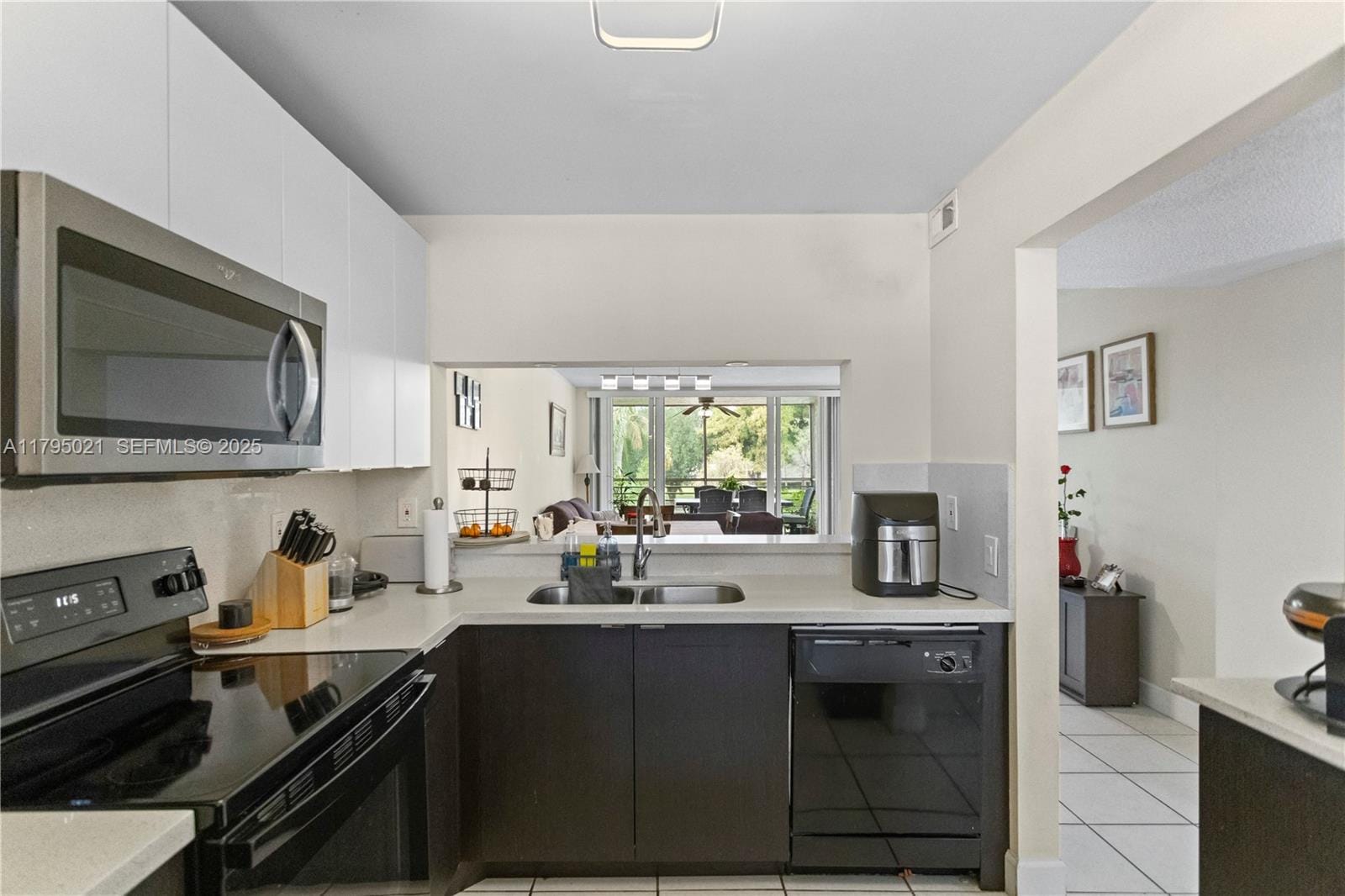 9501 Seagrape Drive 205, Davie, FL 33324 photo 7